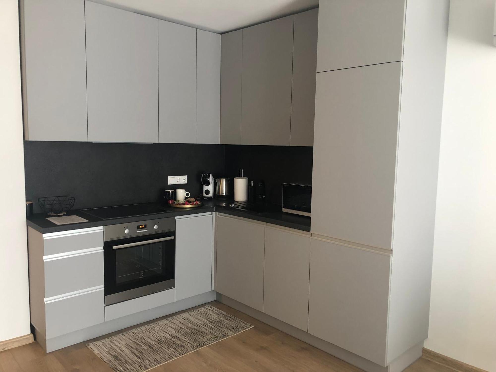Cosy 1 Bedroom Apartment In The Heart Of Old Town With Parking Каунас Экстерьер фото