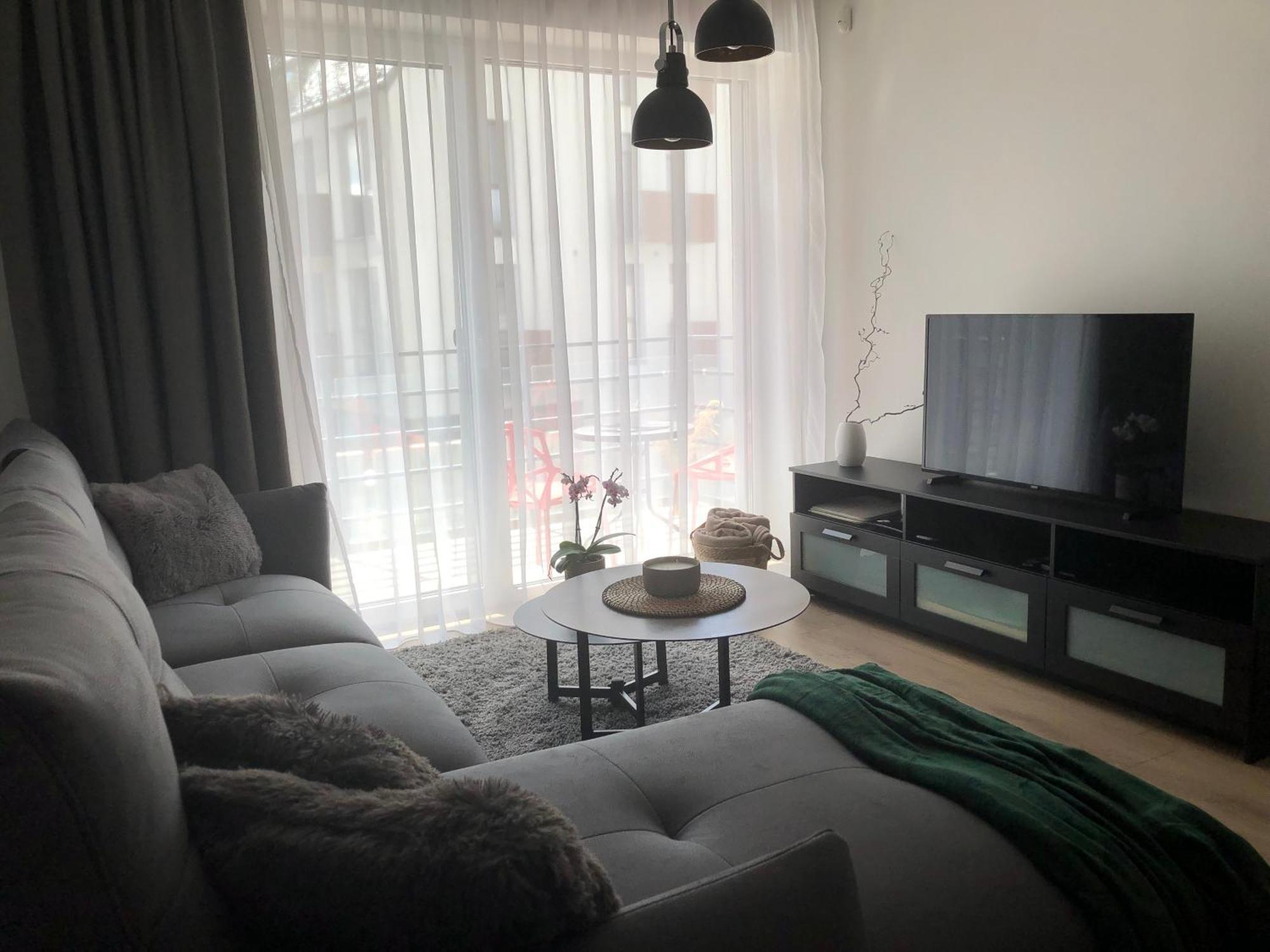 Cosy 1 Bedroom Apartment In The Heart Of Old Town With Parking Каунас Экстерьер фото