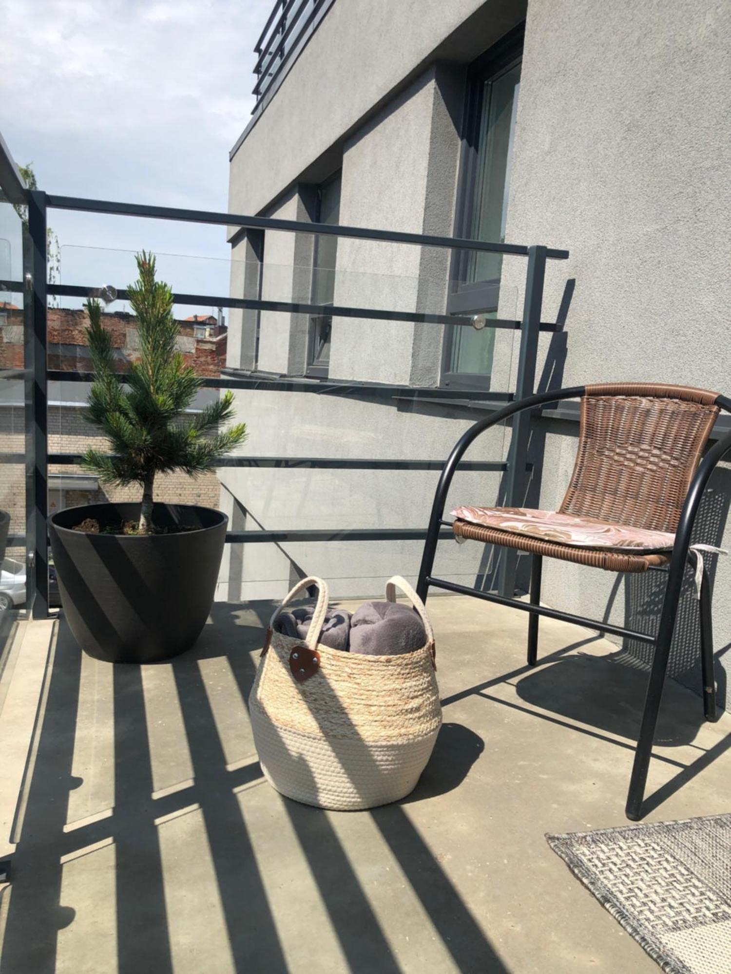 Cosy 1 Bedroom Apartment In The Heart Of Old Town With Parking Каунас Экстерьер фото